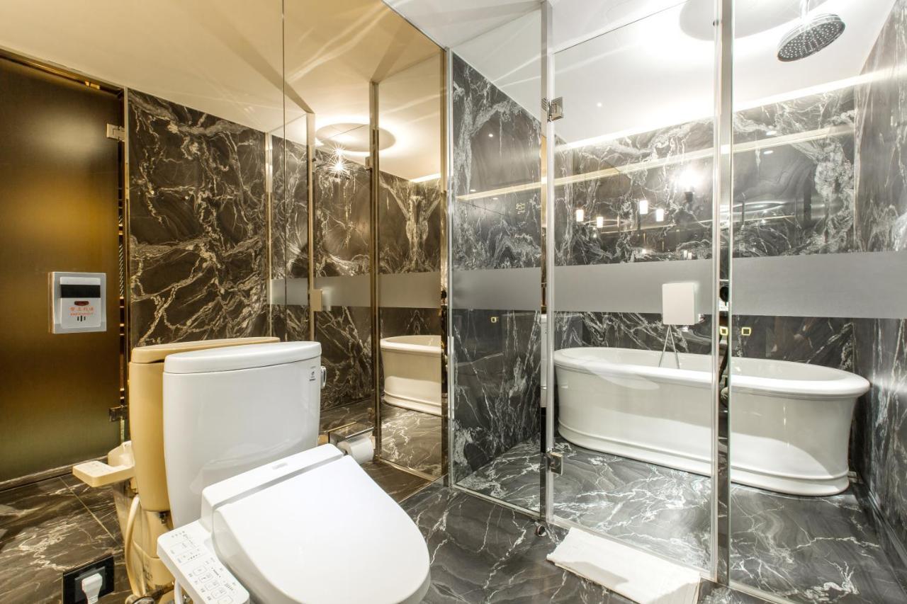 Inhouse Hotel Grand Taichung Quarto foto
